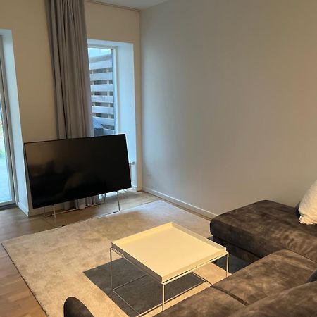Charming Aalborg Apartment With Parking Buitenkant foto