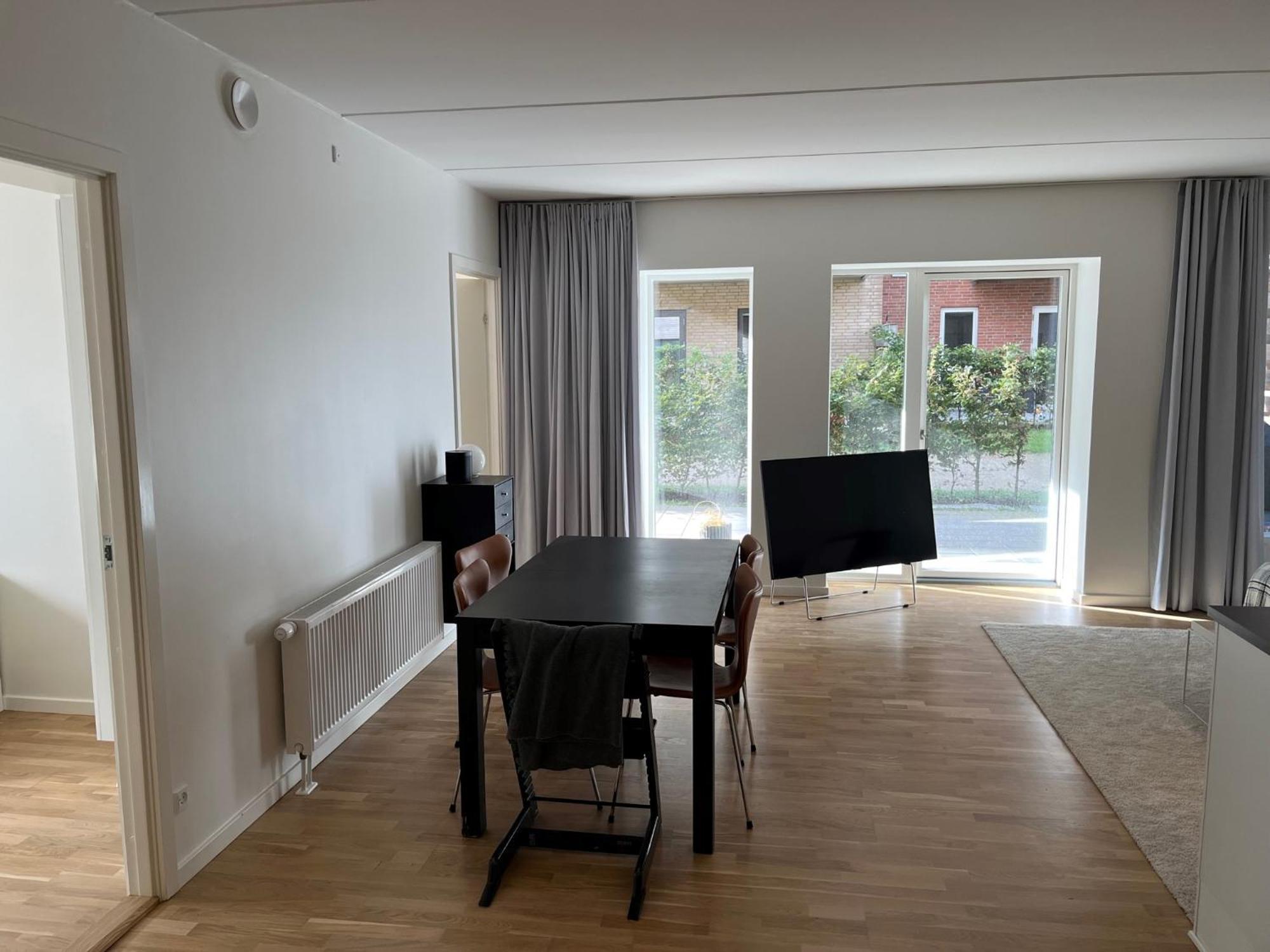 Charming Aalborg Apartment With Parking Buitenkant foto